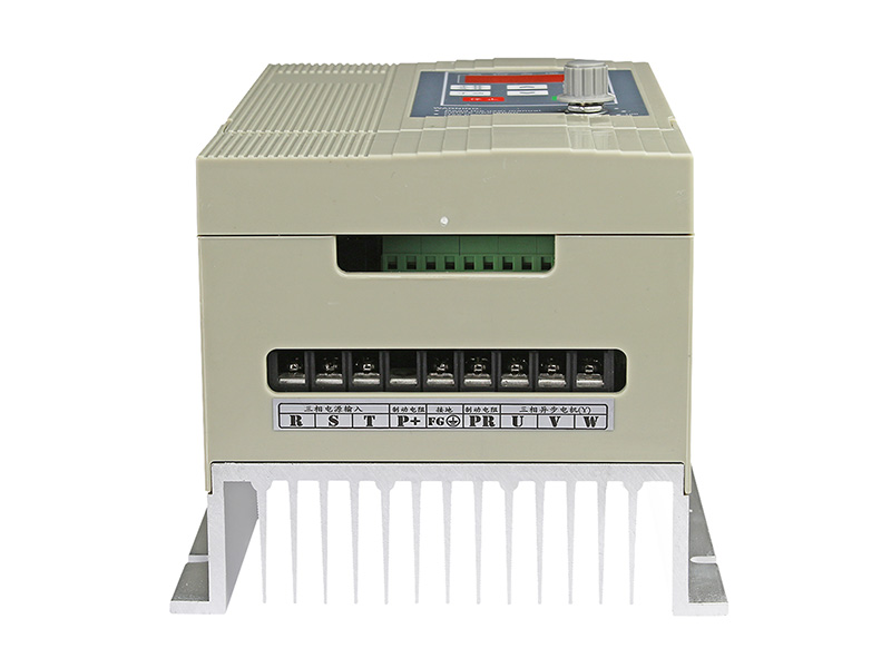 4000H通用變頻器，變頻器三相380V，變頻器廠家，電機(jī)變頻器